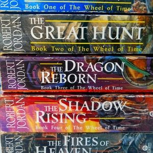 Set of Wheel Of Time Books 1-5